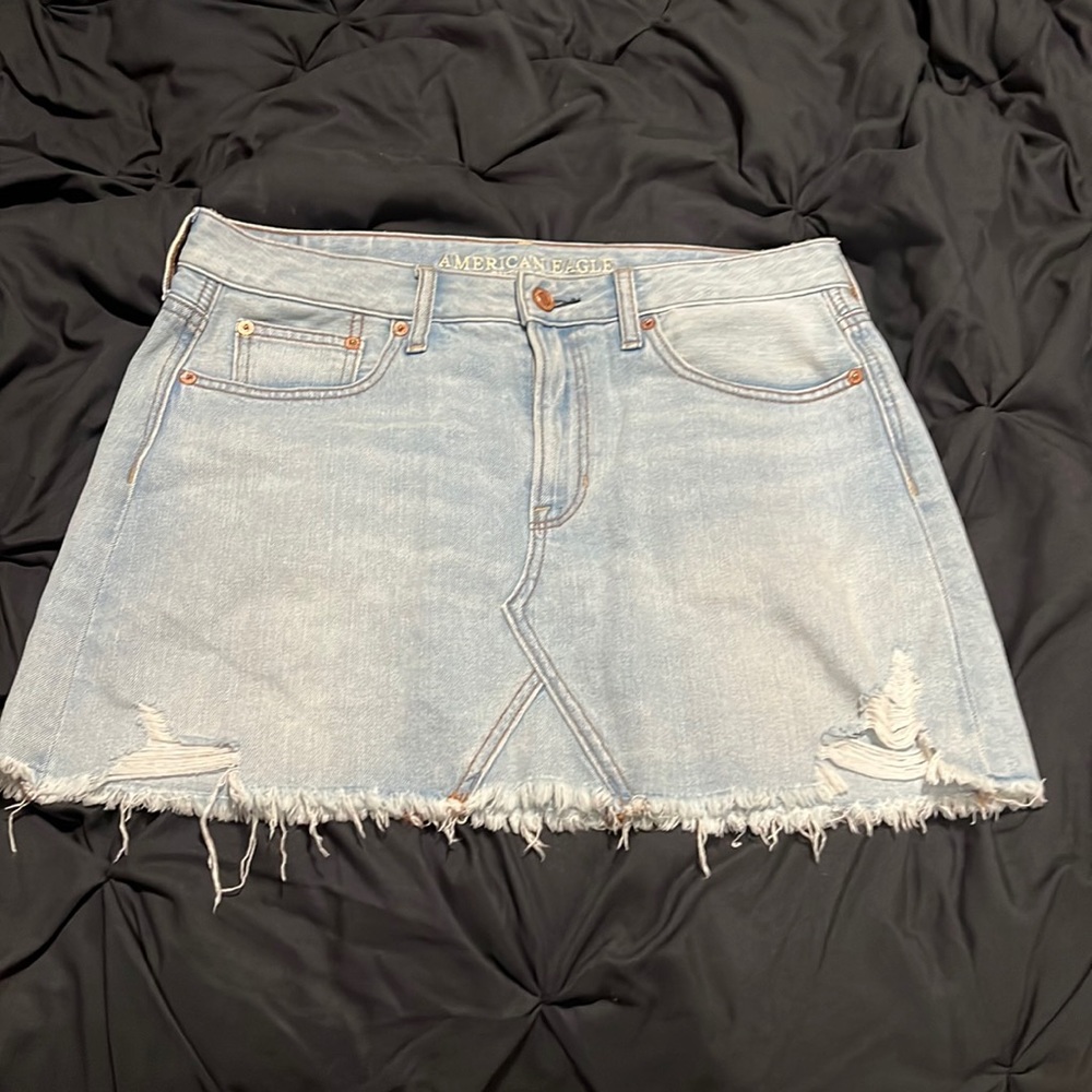 EUC denim mini skirt pockets
